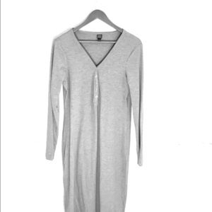 Gray body sliming semi- button dress!